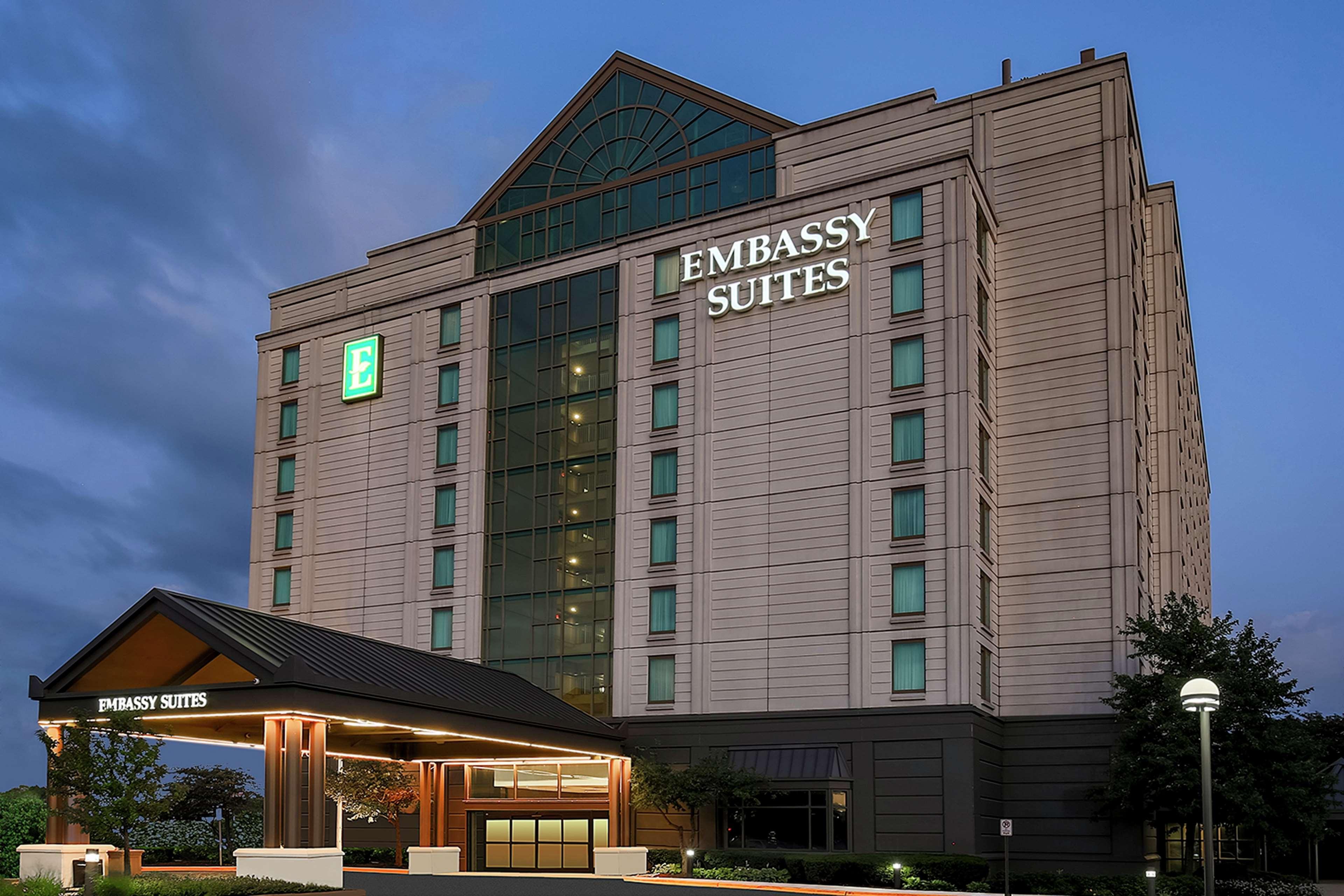 Embassy Suites By Hilton Chicago Ломбард Екстер'єр фото